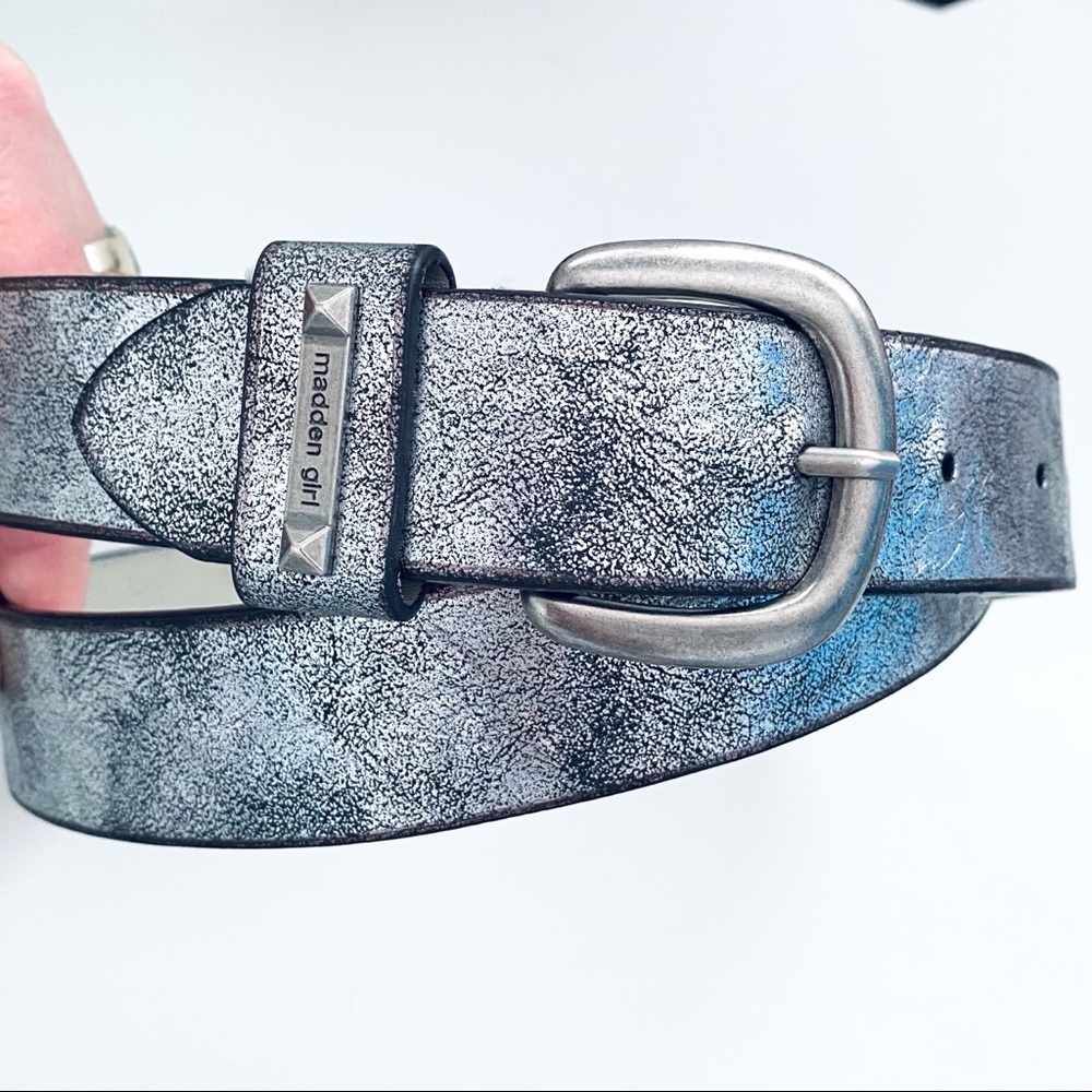 Madden Girl Silver Tone Belt Size Large